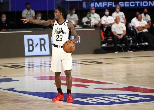 加洞赛中击 加洞赛中击