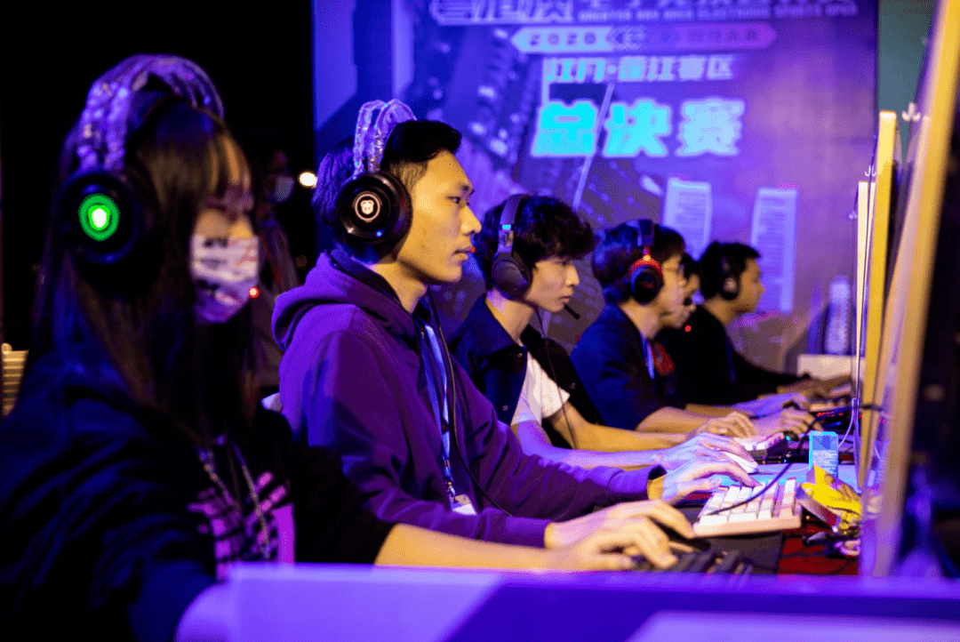 在他的带领 在他的带领